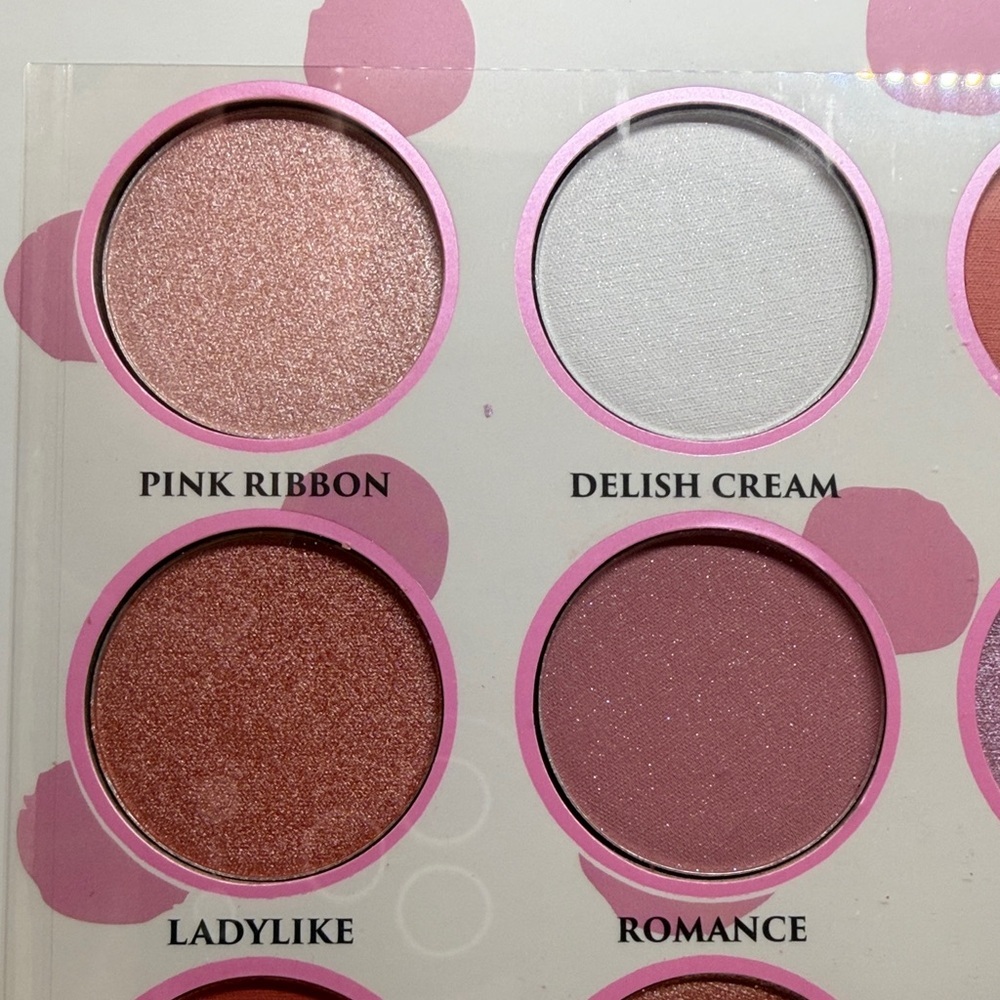 Disney Aristocats Eyeshadow Palette - Picture 5 of 8